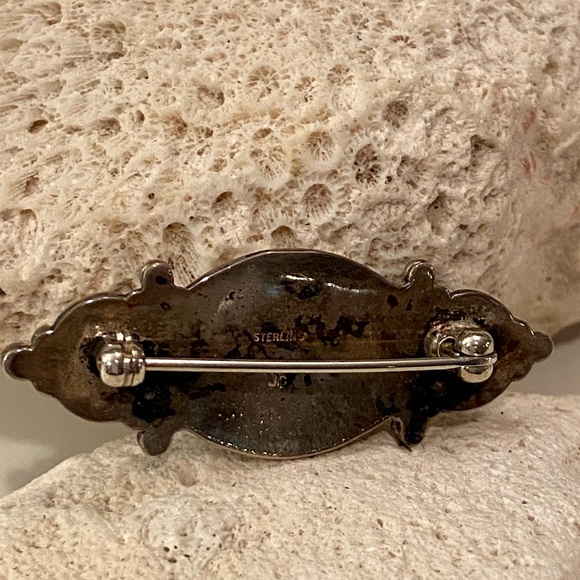 Cobalt Blue and Crimson Red Pin - Picture 3 of 5